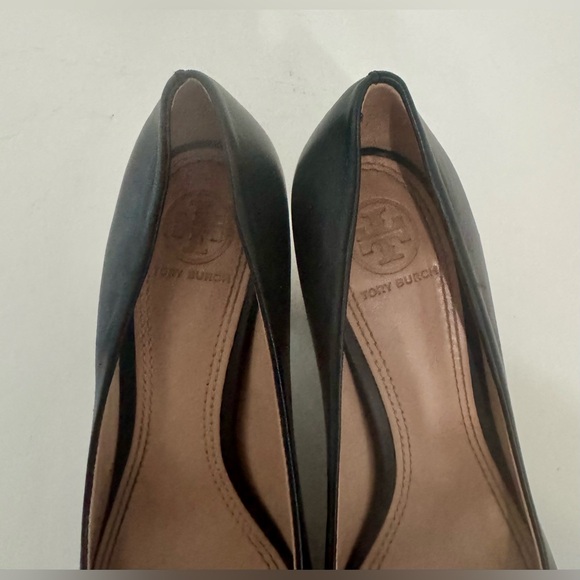 Tory Burch Powder Coated Shiny Logo Pumps 85mm Block Heel Mestico Women's 5.5 - Picture 10 of 11